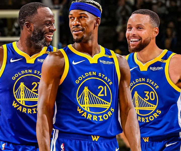 更衣室与战 更衣室与战